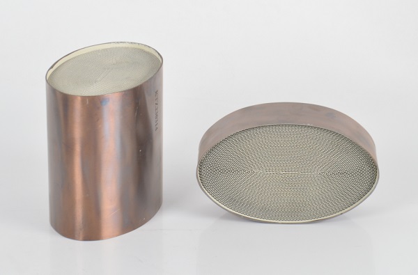 Oval Metallic Catalyst